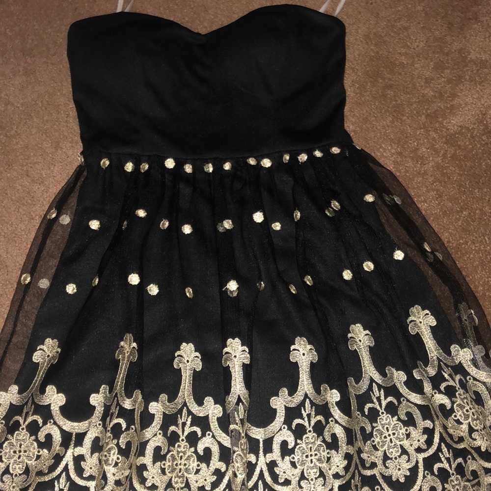 Strapless dress